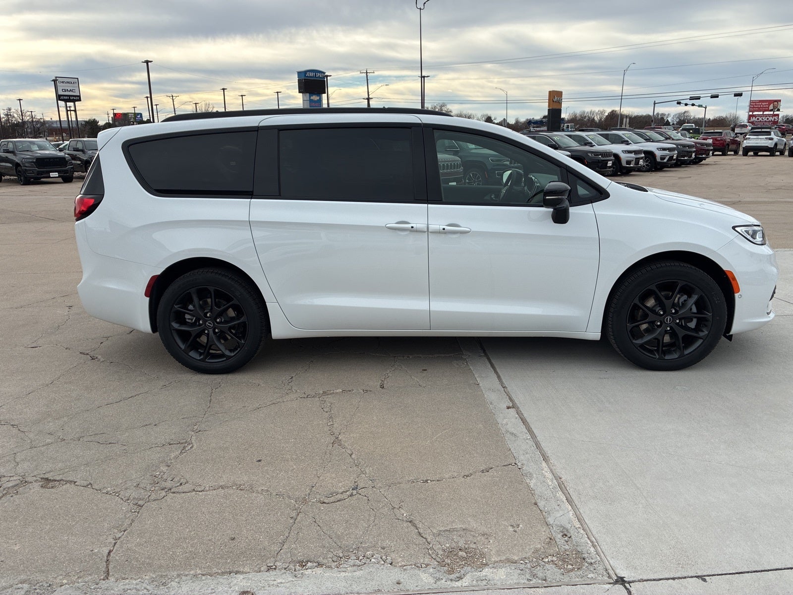 2026 Chrysler Pacifica PACIFICA LIMITED AWD
