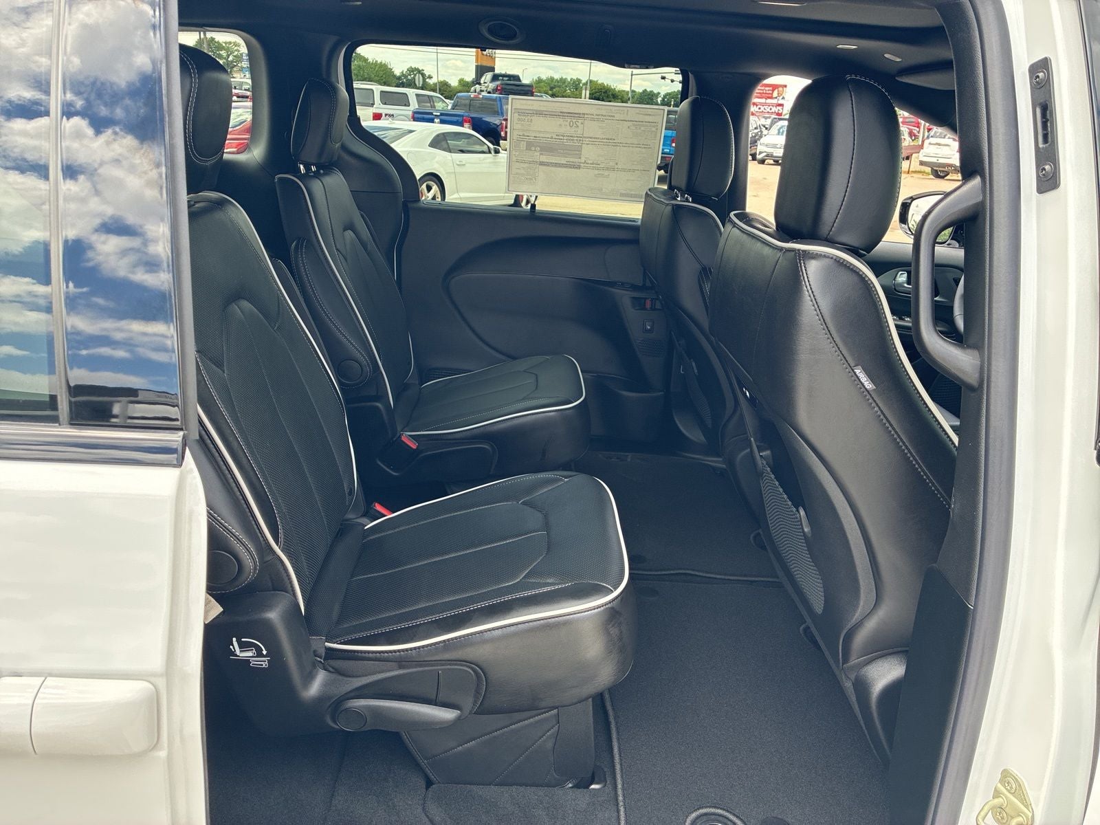 2027 Chrysler Pacifica PACIFICA LIMITED AWD