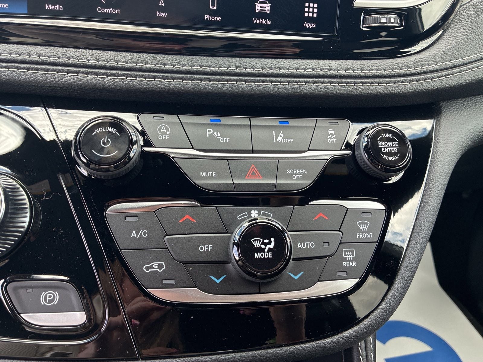 2027 Chrysler Pacifica PACIFICA LIMITED AWD