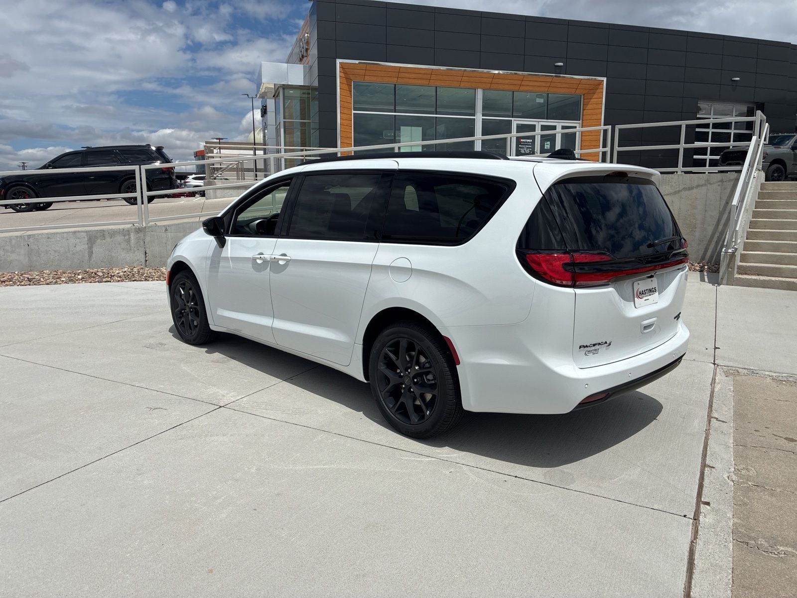 2027 Chrysler Pacifica PACIFICA LIMITED AWD