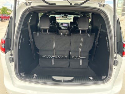 2027 Chrysler Pacifica PACIFICA LIMITED AWD