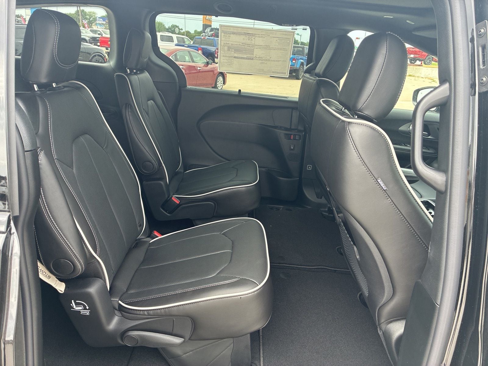 2027 Chrysler Pacifica PACIFICA LIMITED AWD