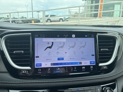 2027 Chrysler Pacifica PACIFICA LIMITED AWD