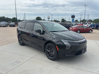 2027 Chrysler Pacifica PACIFICA LIMITED AWD