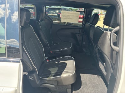 2027 Chrysler Pacifica PACIFICA LIMITED AWD