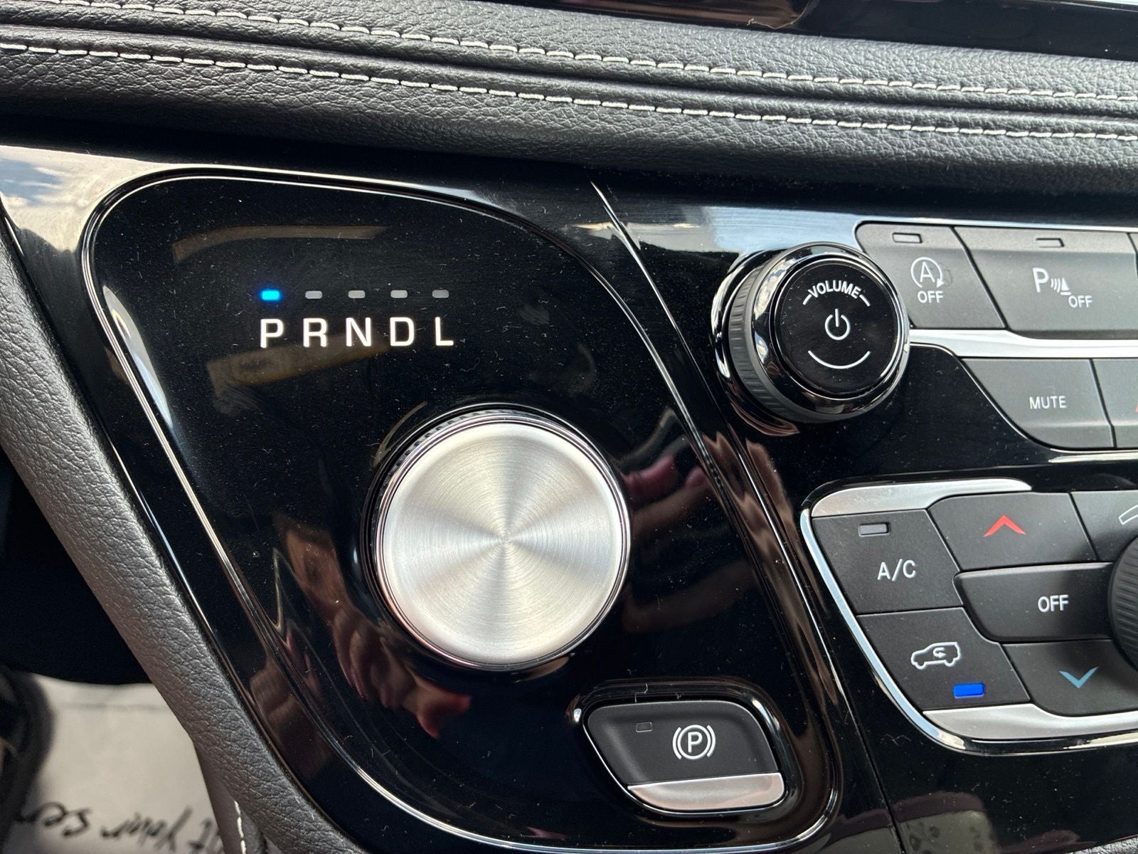 2027 Chrysler Pacifica PACIFICA LIMITED AWD