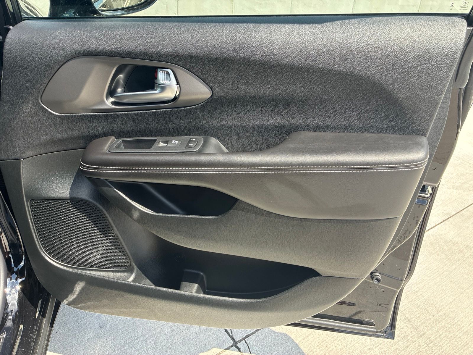 2027 Chrysler Pacifica PACIFICA LIMITED AWD