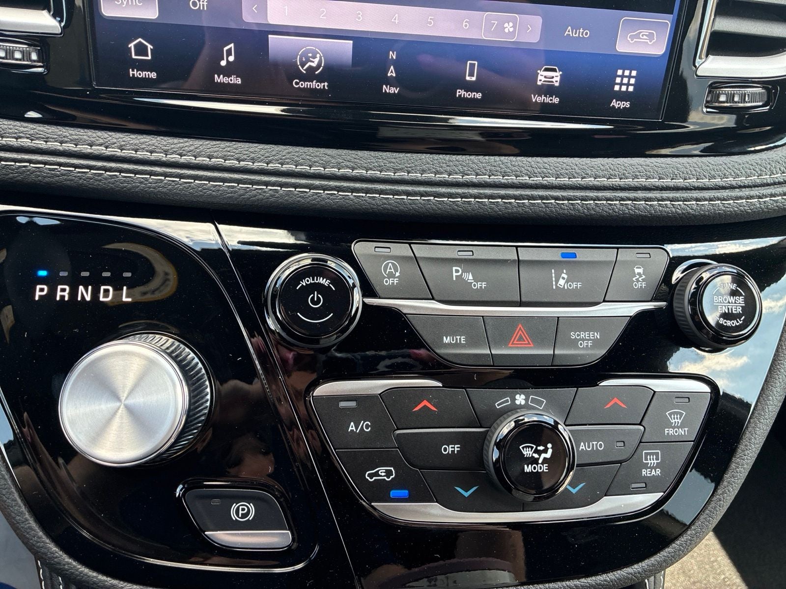 2027 Chrysler Pacifica PACIFICA LIMITED AWD