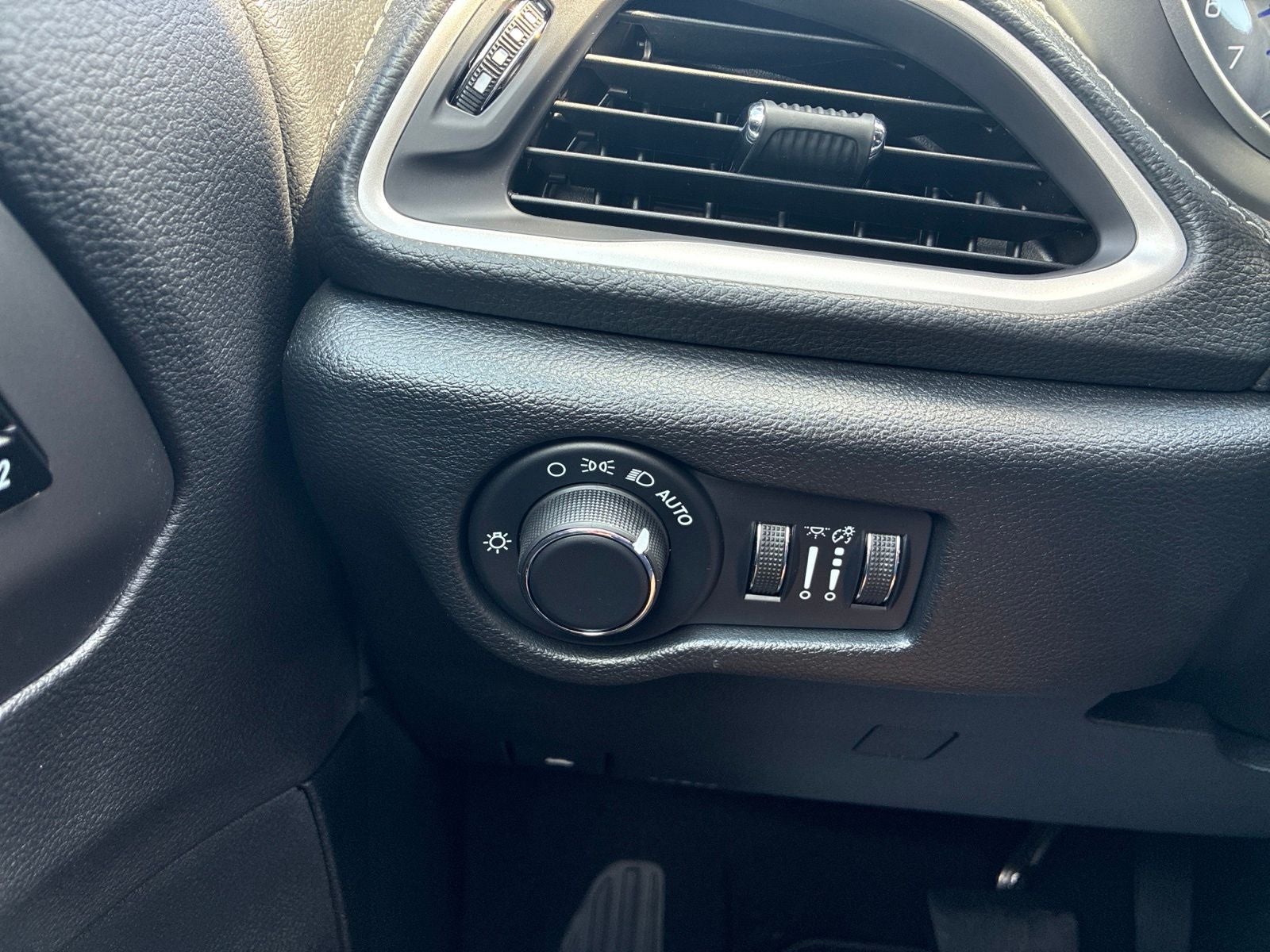 2027 Chrysler Pacifica PACIFICA LIMITED AWD