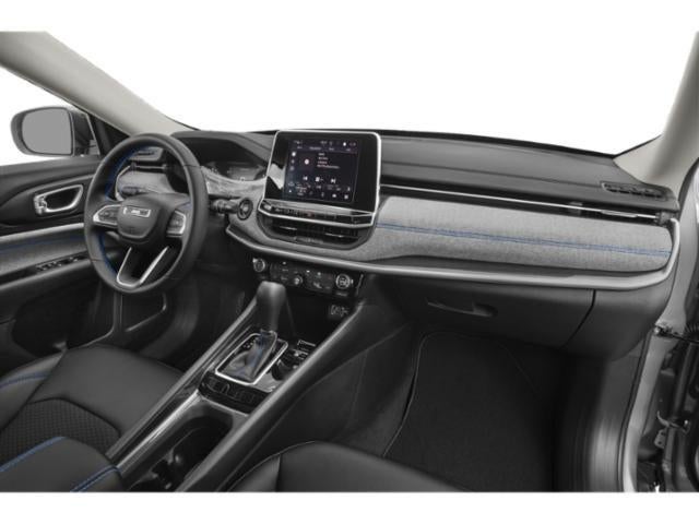 2022 Jeep Compass Latitude FWD