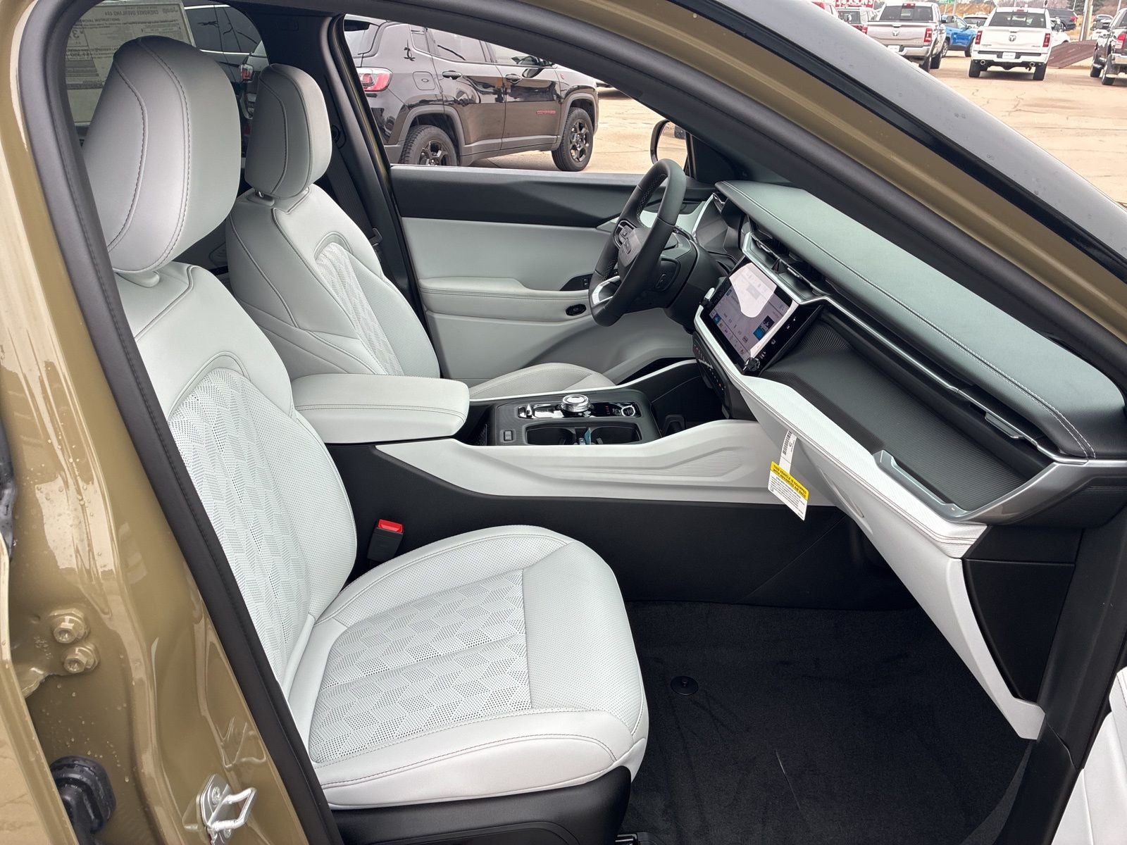 2026 Jeep Cherokee CHEROKEE OVERLAND 4X4