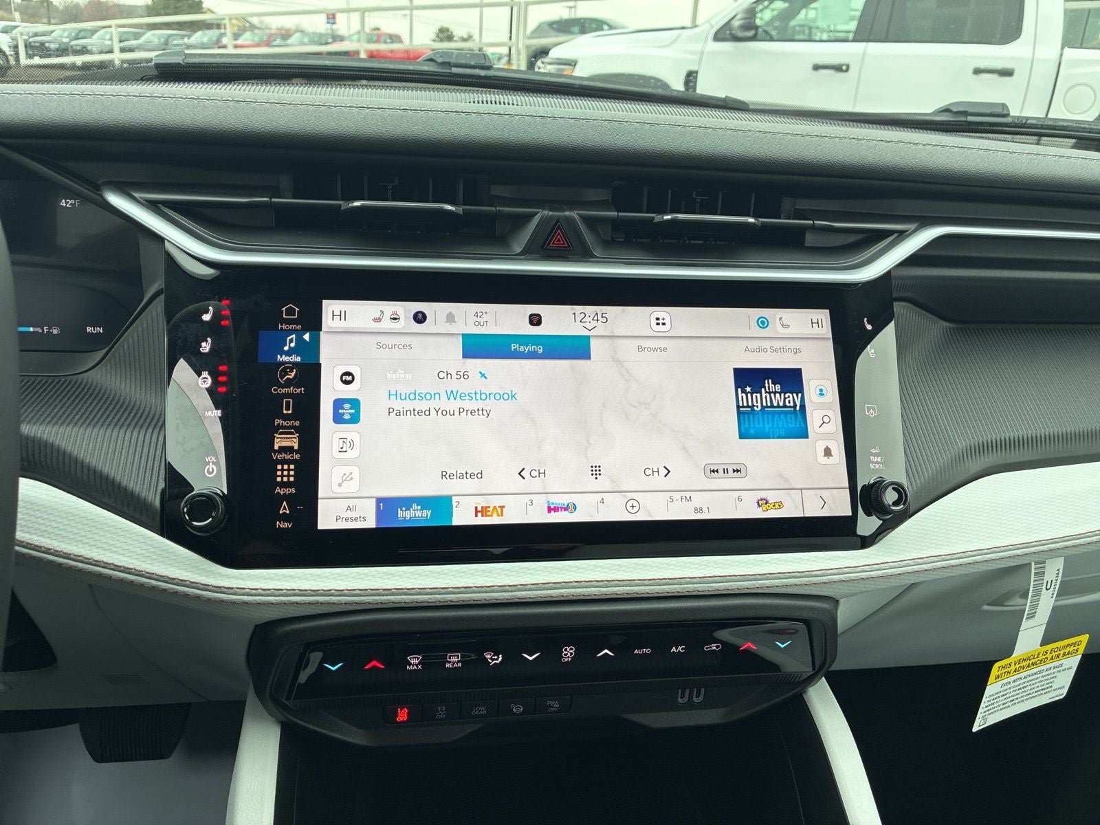 2026 Jeep Cherokee CHEROKEE OVERLAND 4X4