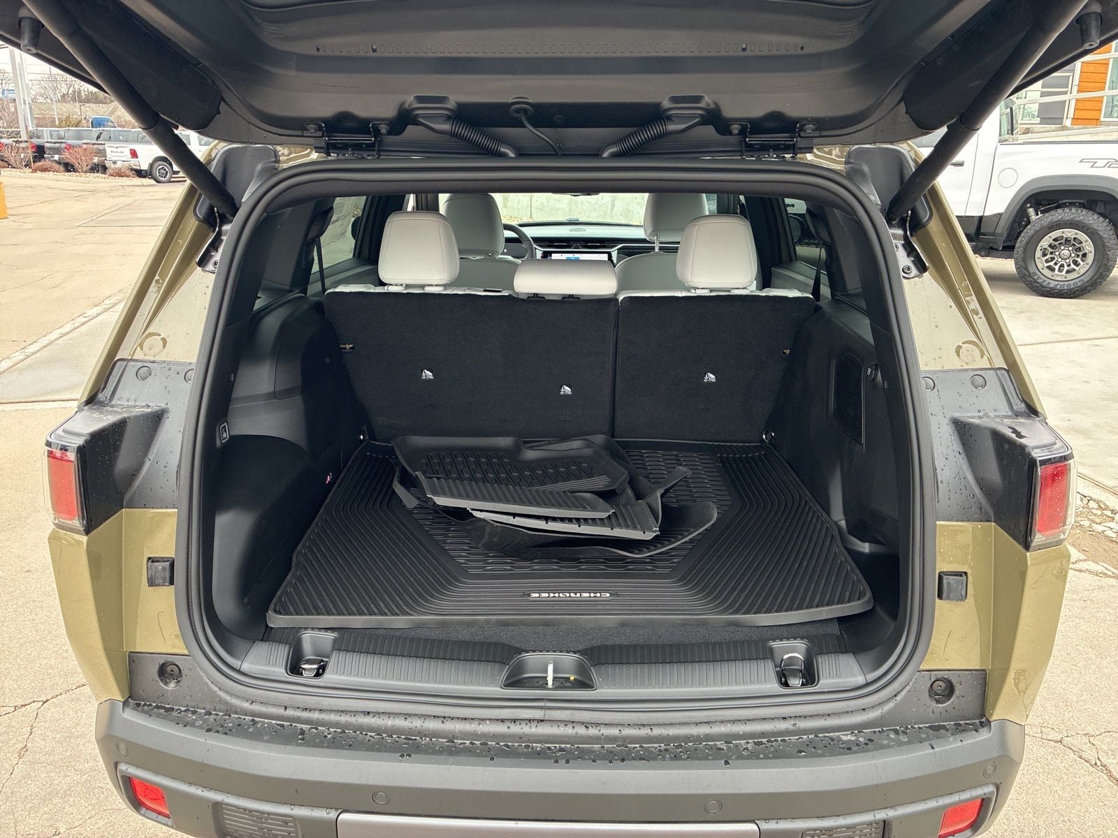 2026 Jeep Cherokee CHEROKEE OVERLAND 4X4