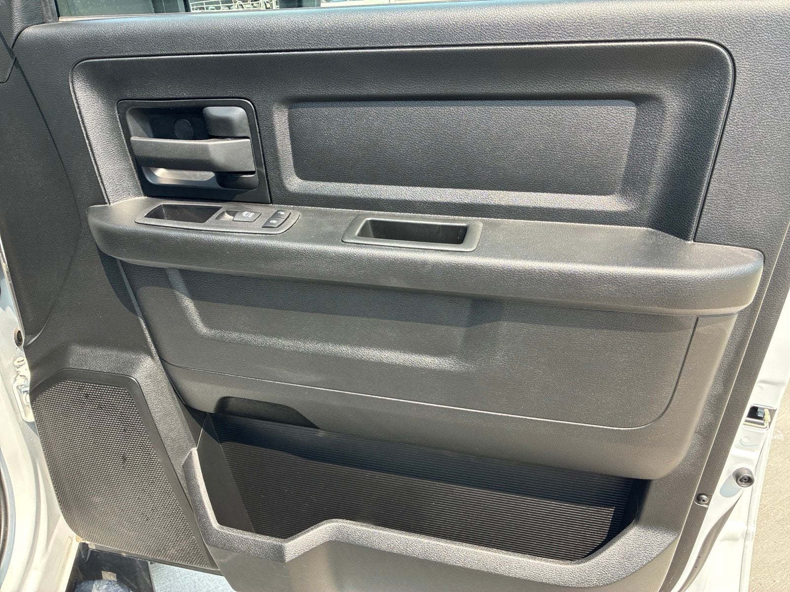 2024 RAM 3500 Tradesman Crew Cab 4x4 6'4' Box