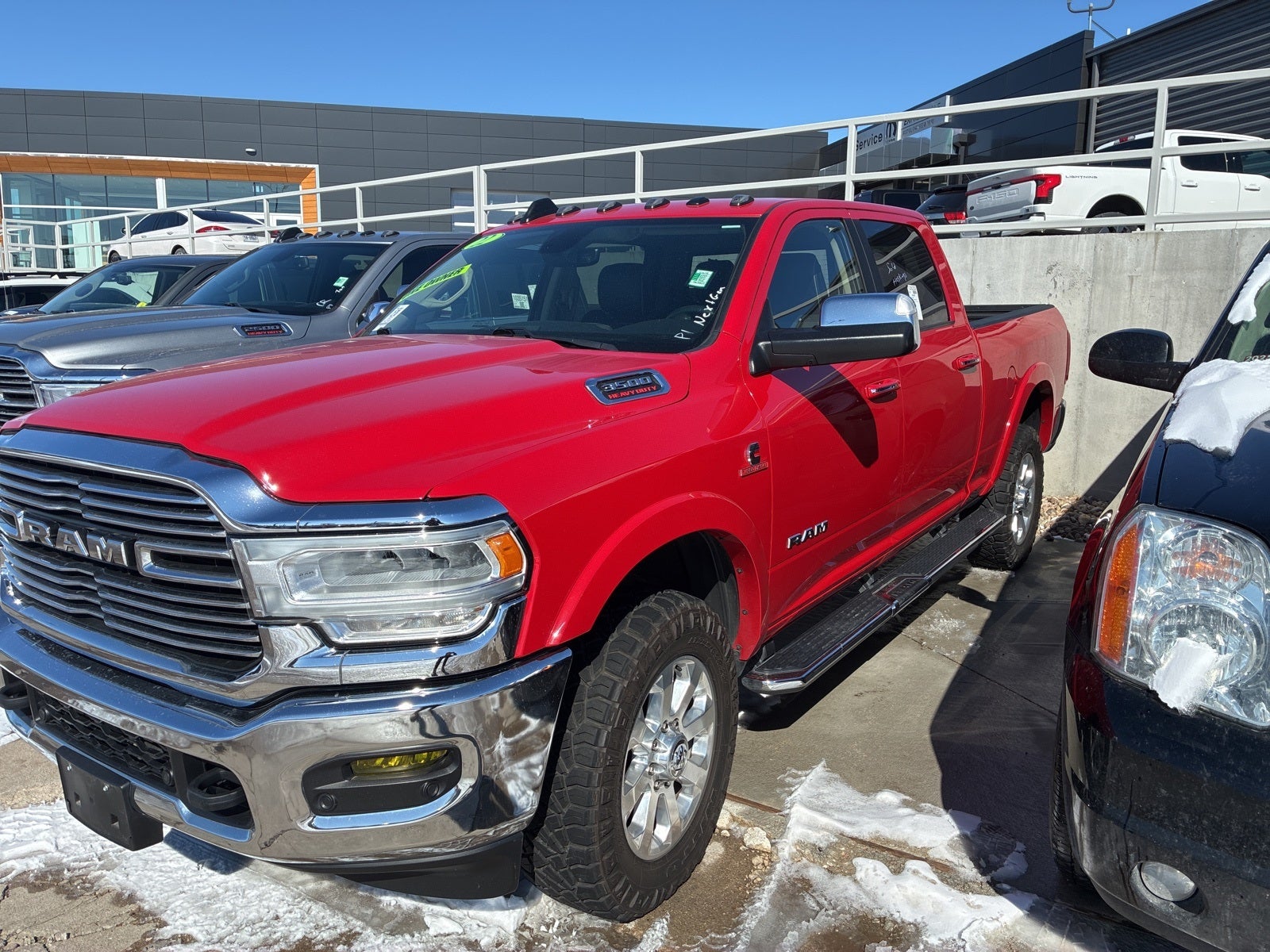 2022 RAM 3500 Laramie Crew Cab 4x4 6'4' Box