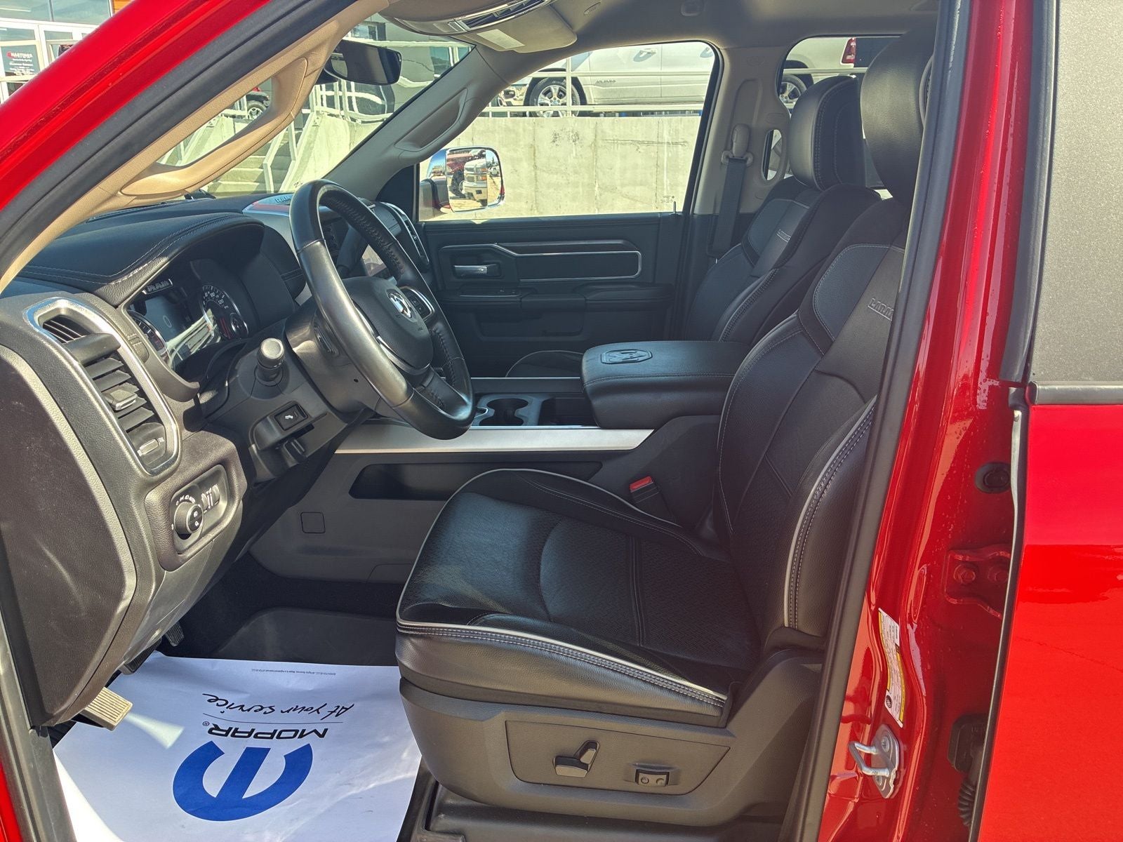 2022 RAM 3500 Laramie Crew Cab 4x4 6'4' Box