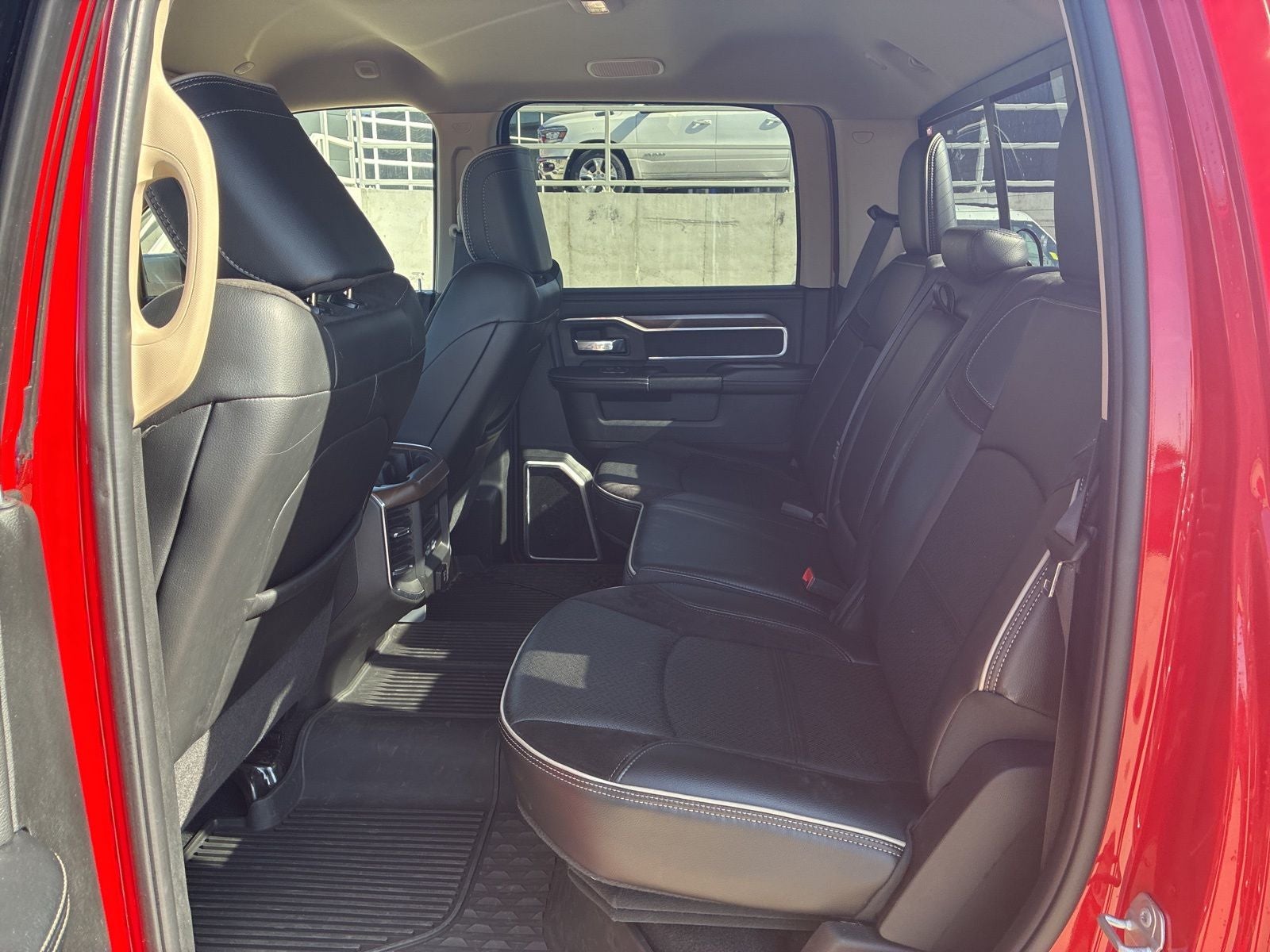 2022 RAM 3500 Laramie Crew Cab 4x4 6'4' Box