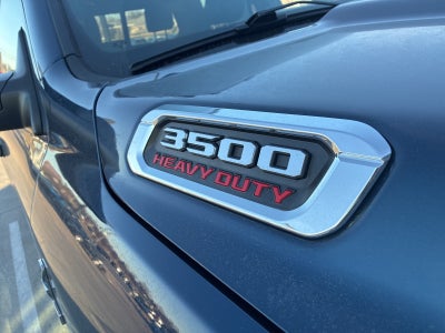 2022 RAM 3500 Tradesman Crew Cab 4x4 8' Box