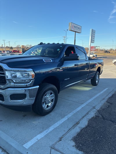 2022 RAM 3500 Tradesman Crew Cab 4x4 8' Box