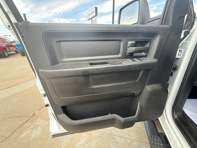 2026 RAM Ram 2500 RAM 2500 BLACK EXPRESS CREW CAB 4X4 6'4' BOX