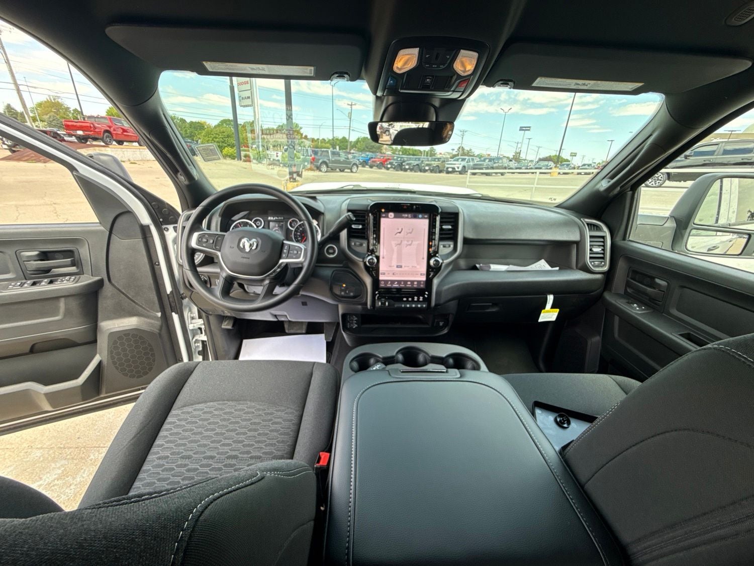 2026 RAM Ram 2500 RAM 2500 BLACK EXPRESS CREW CAB 4X4 6'4' BOX
