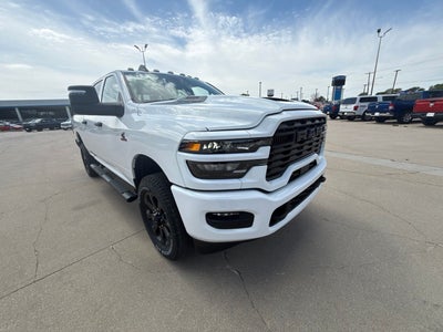 2026 RAM Ram 2500 RAM 2500 BLACK EXPRESS CREW CAB 4X4 6'4' BOX