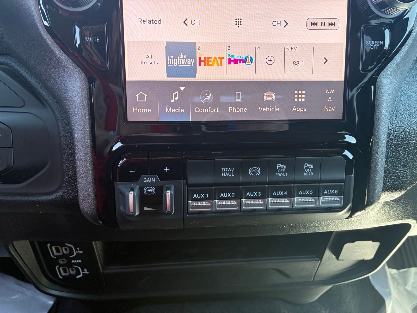 2026 RAM Ram 2500 RAM 2500 WARLOCK CREW CAB 4X4 6'4' BOX
