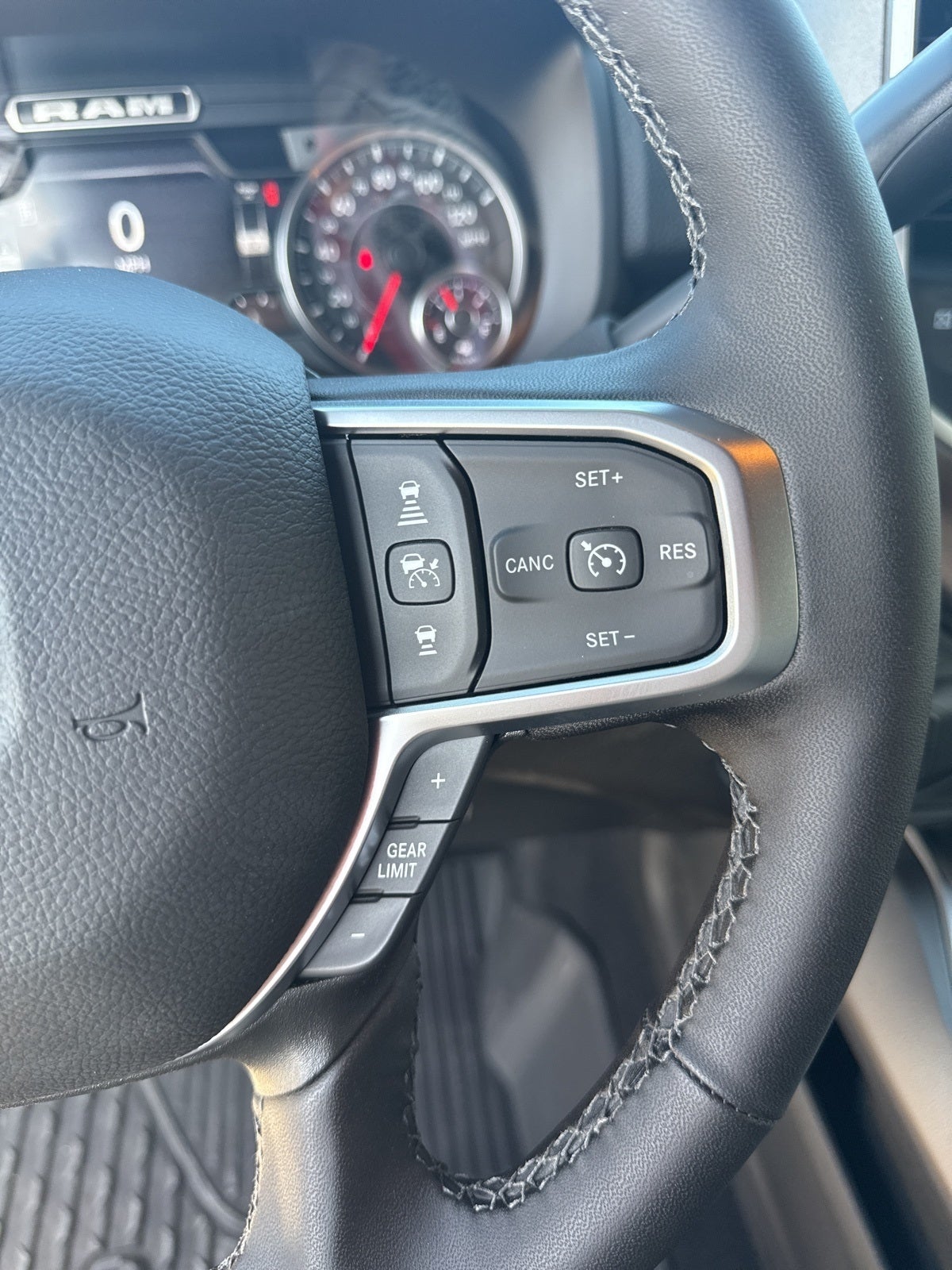 2025 RAM Ram 2500 RAM 2500 BIG HORN CREW CAB 4X4 6'4' BOX