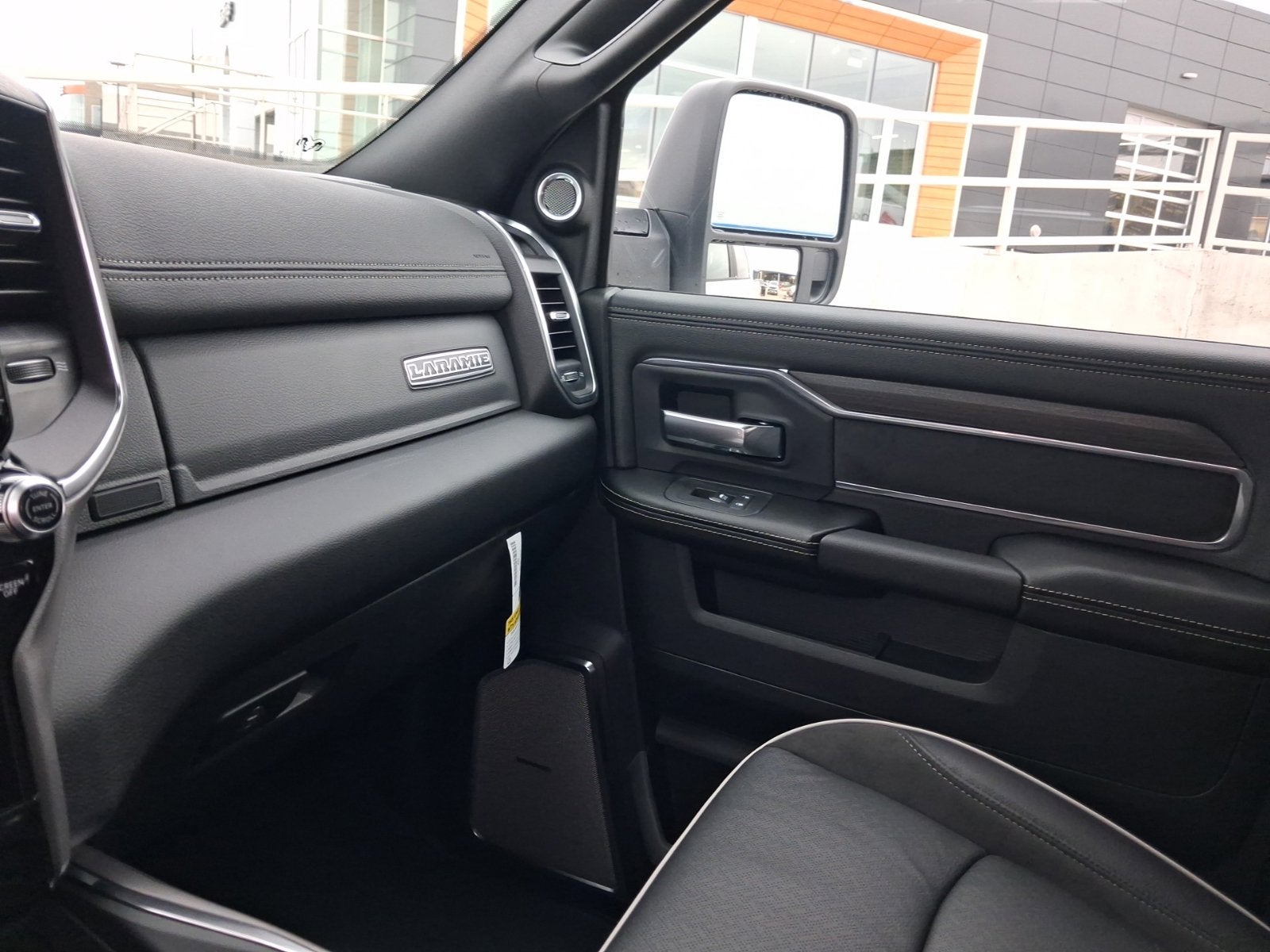 2027 RAM Ram 2500 RAM 2500 LARAMIE CREW CAB 4X4 6'4' BOX