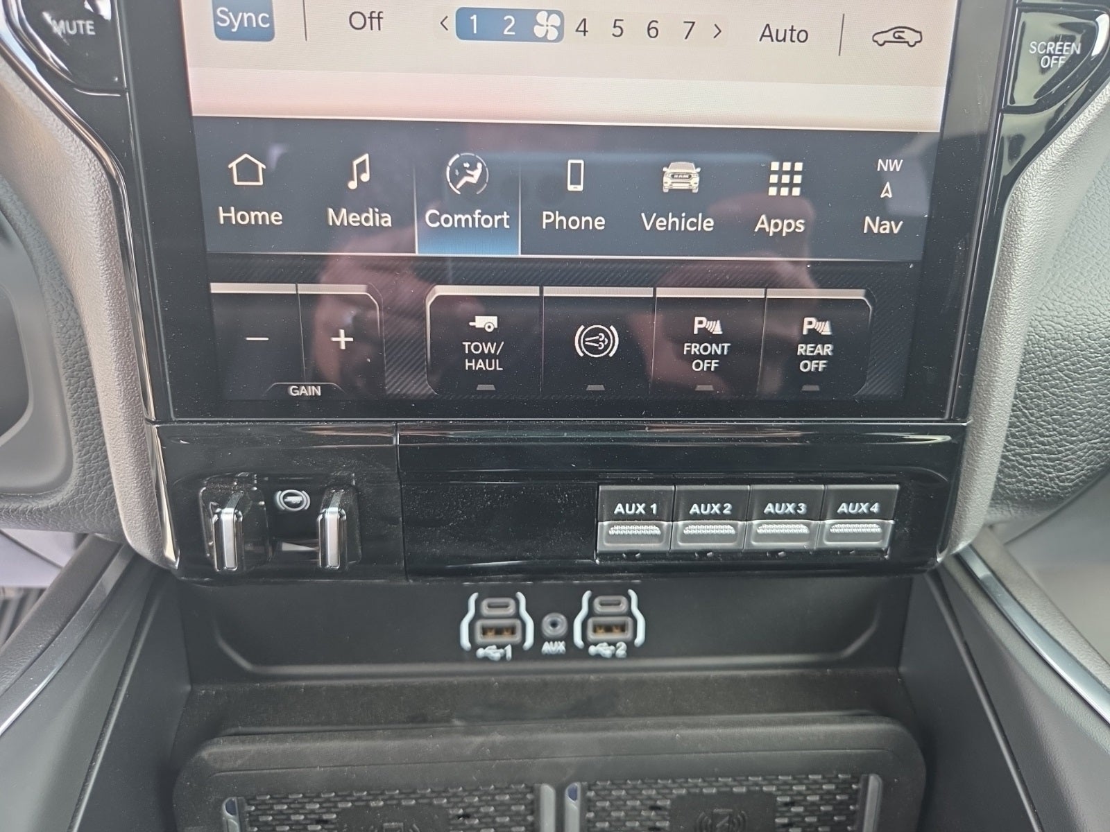 2025 RAM Ram 2500 RAM 2500 LARAMIE CREW CAB 4X4 6'4' BOX