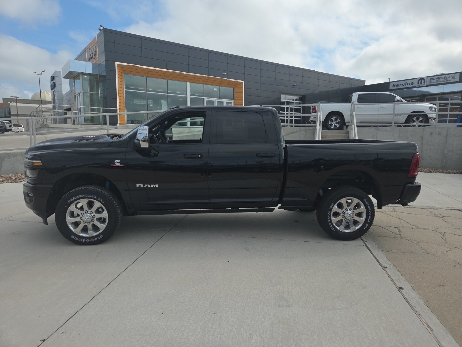 2025 RAM Ram 2500 RAM 2500 LARAMIE CREW CAB 4X4 6'4' BOX