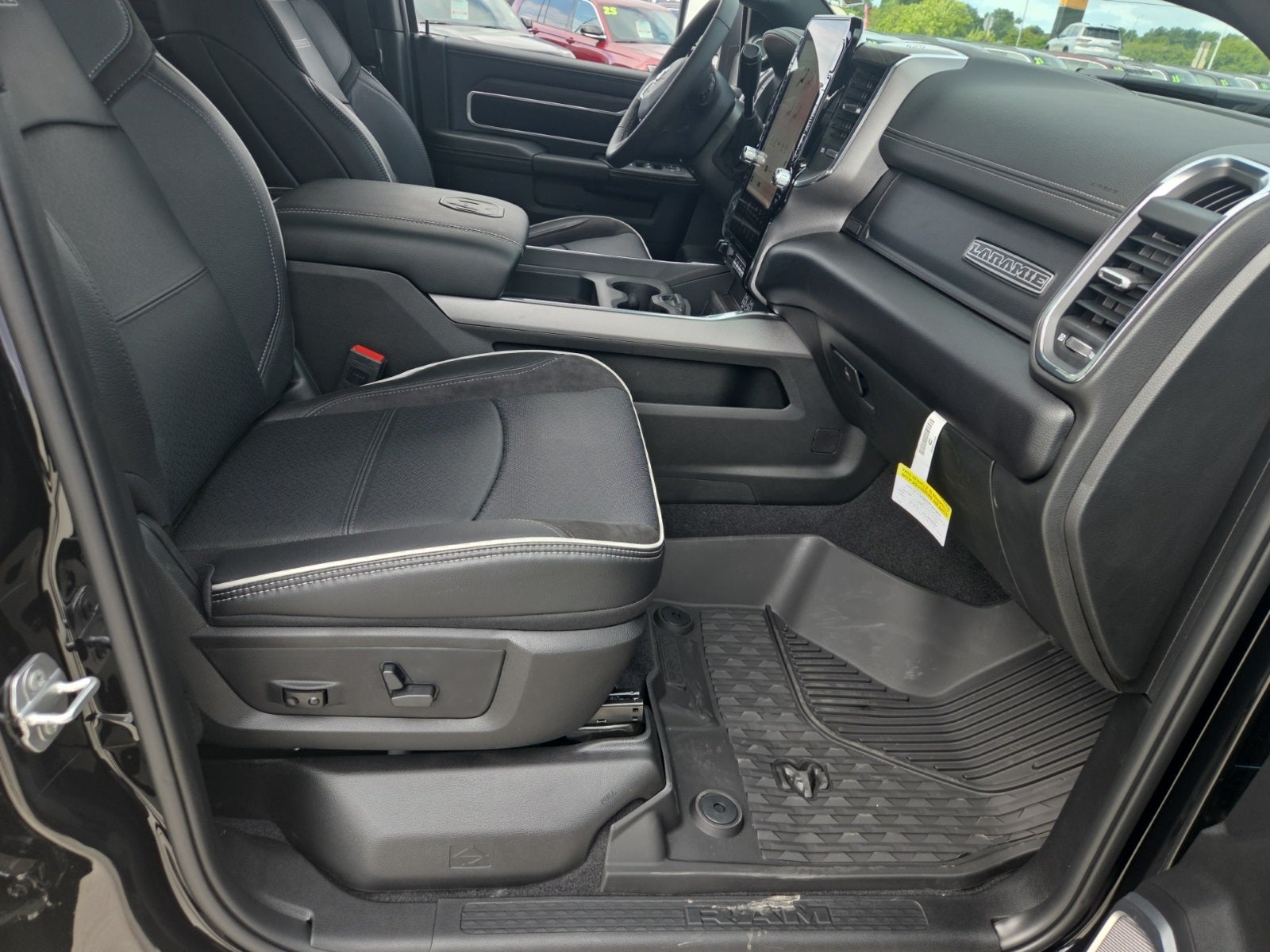 2025 RAM Ram 2500 RAM 2500 LARAMIE CREW CAB 4X4 6'4' BOX