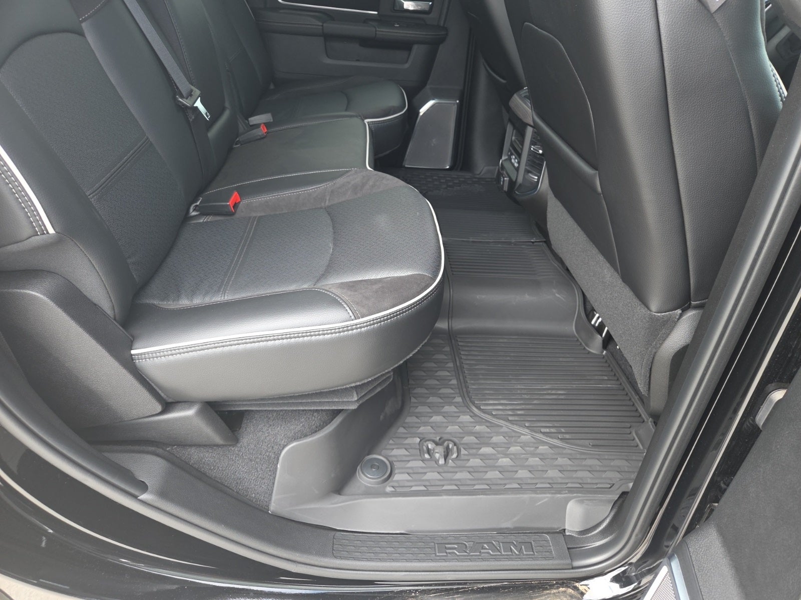 2025 RAM Ram 2500 RAM 2500 LARAMIE CREW CAB 4X4 6'4' BOX