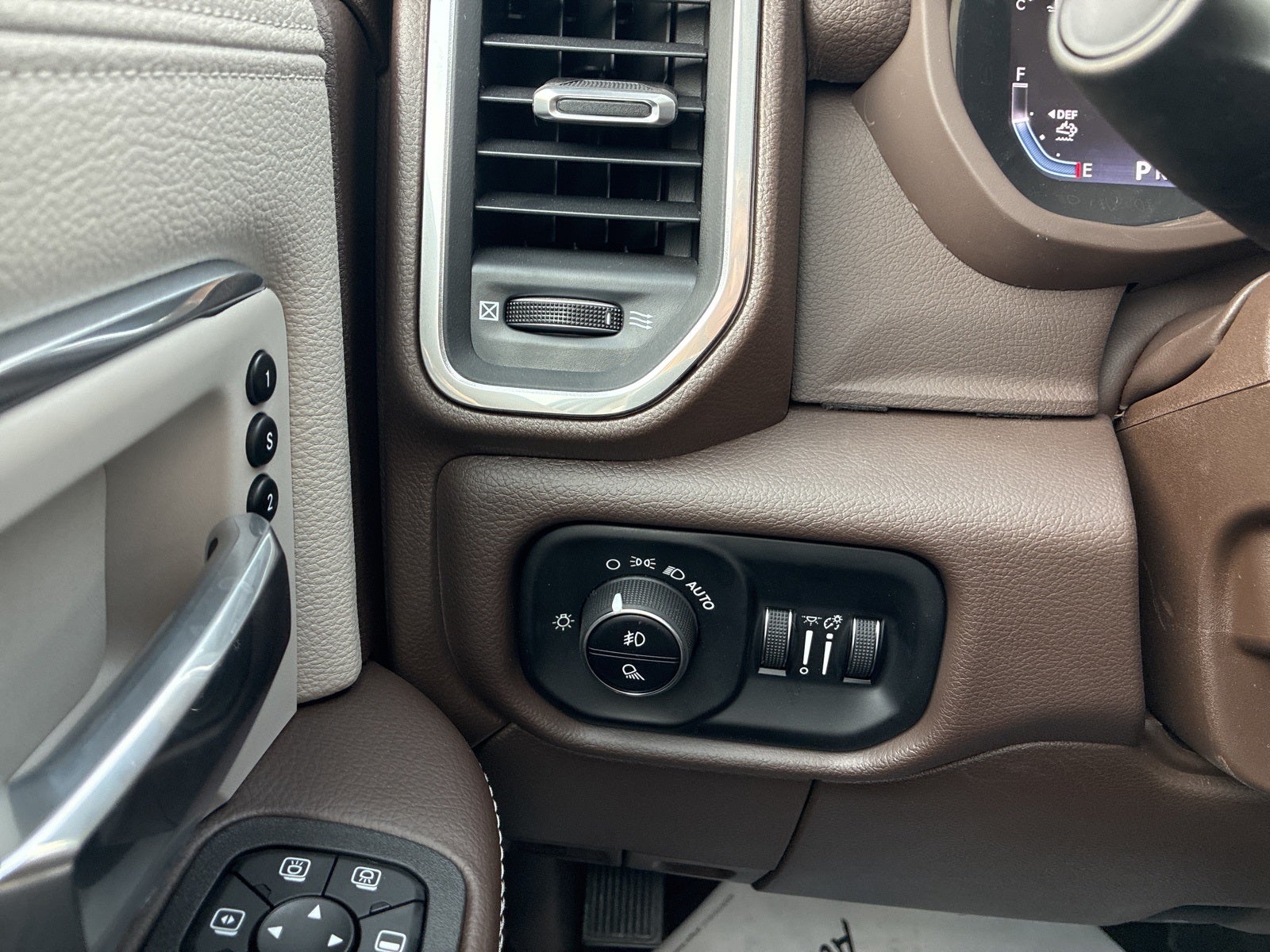 2025 RAM Ram 2500 RAM 2500 LARAMIE CREW CAB 4X4 8' BOX