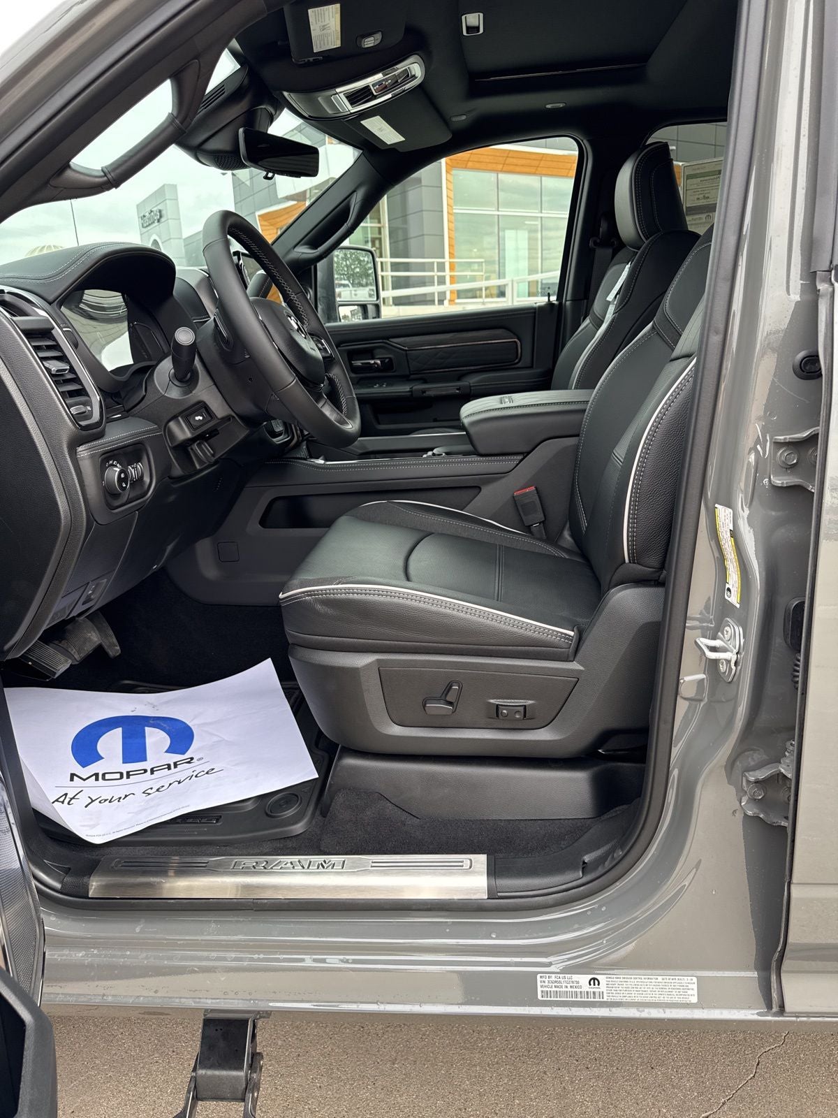 2026 RAM Ram 2500 RAM 2500 LIMITED CREW CAB 4X4 6'4' BOX