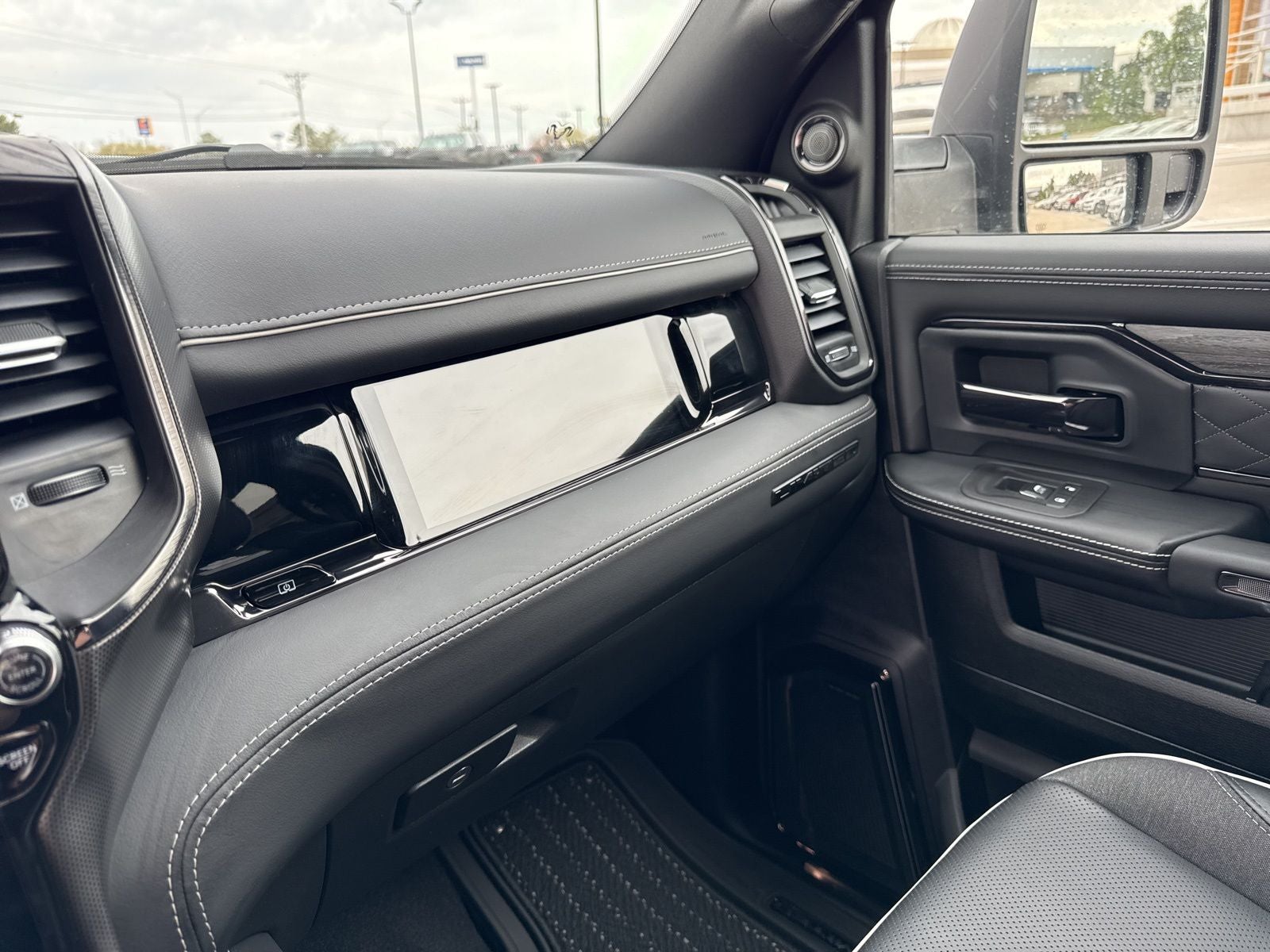 2026 RAM Ram 2500 RAM 2500 LIMITED CREW CAB 4X4 6'4' BOX