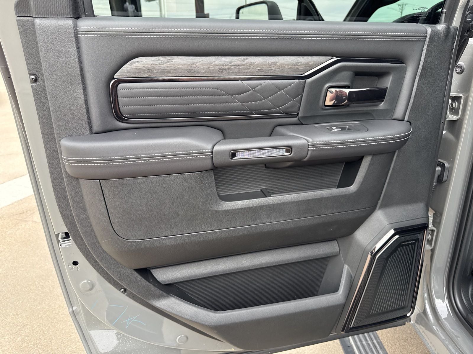 2026 RAM Ram 2500 RAM 2500 LIMITED CREW CAB 4X4 6'4' BOX