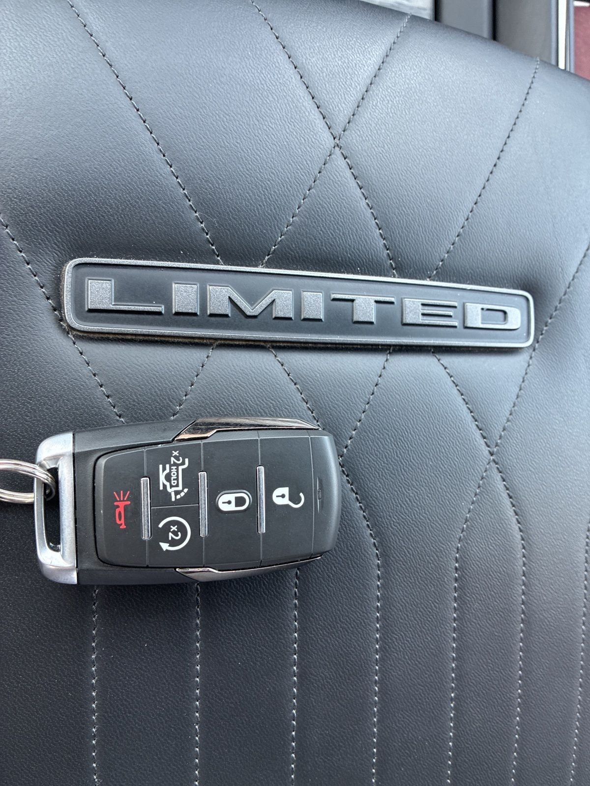 2025 RAM 2500 Limited Crew Cab 4x4 6'4' Box