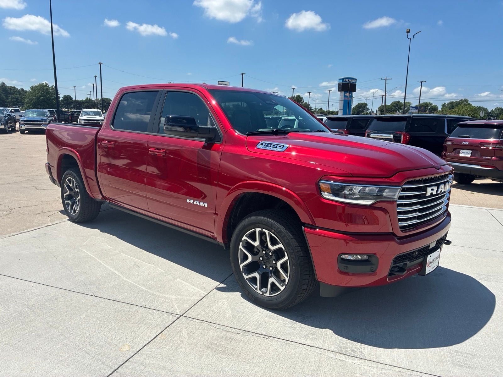 2026 RAM Ram 1500 RAM 1500 LARAMIE CREW CAB 4X4 5'7' BOX