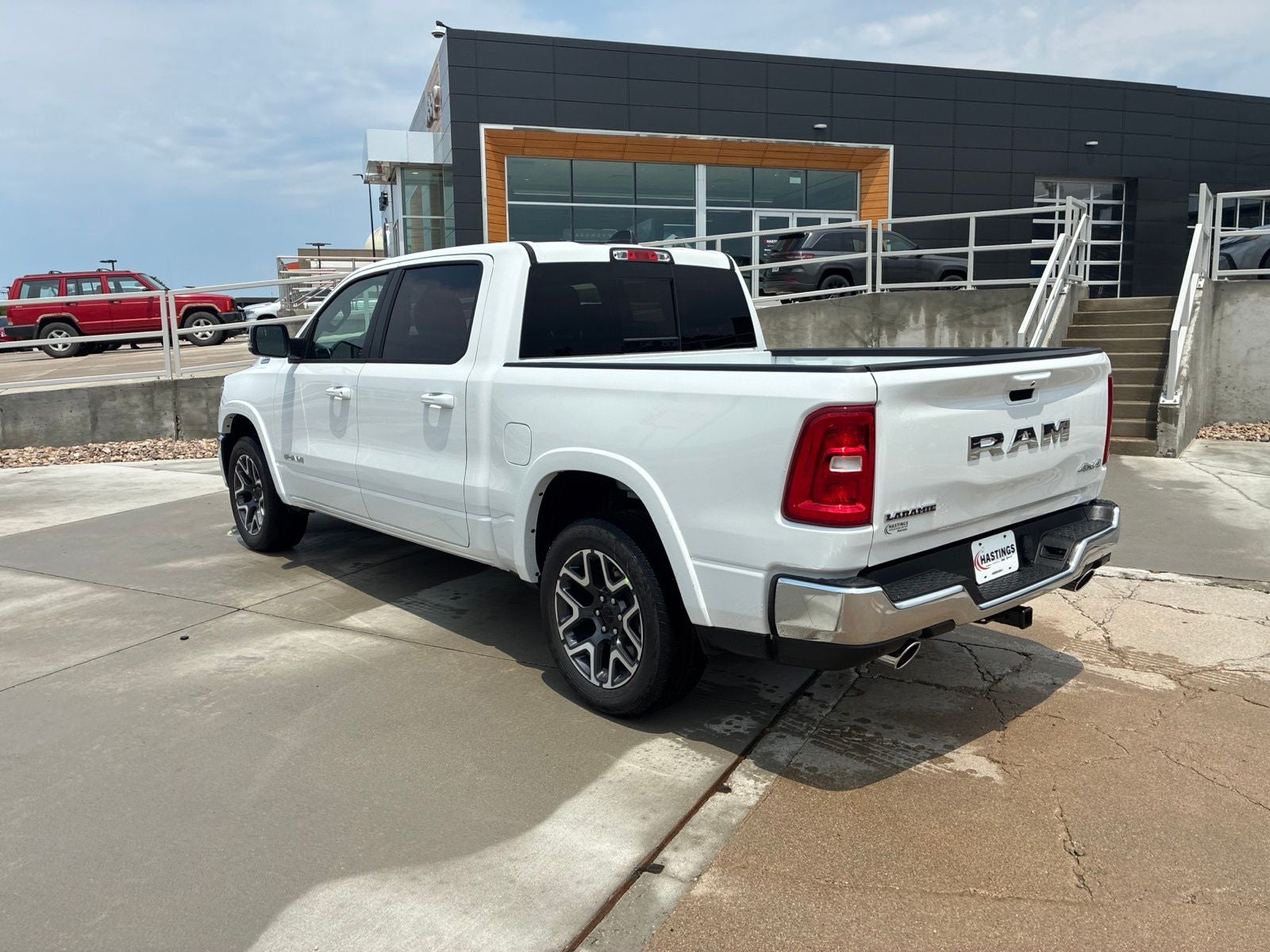 2026 RAM Ram 1500 RAM 1500 LARAMIE CREW CAB 4X4 5'7' BOX