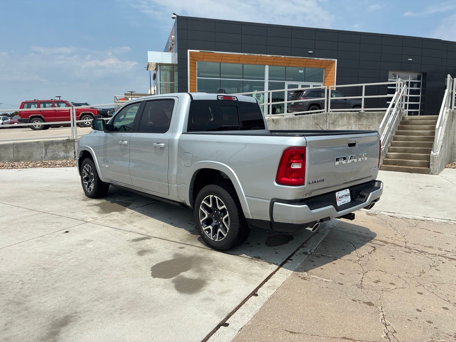 2026 RAM Ram 1500 RAM 1500 LARAMIE CREW CAB 4X4 5'7' BOX