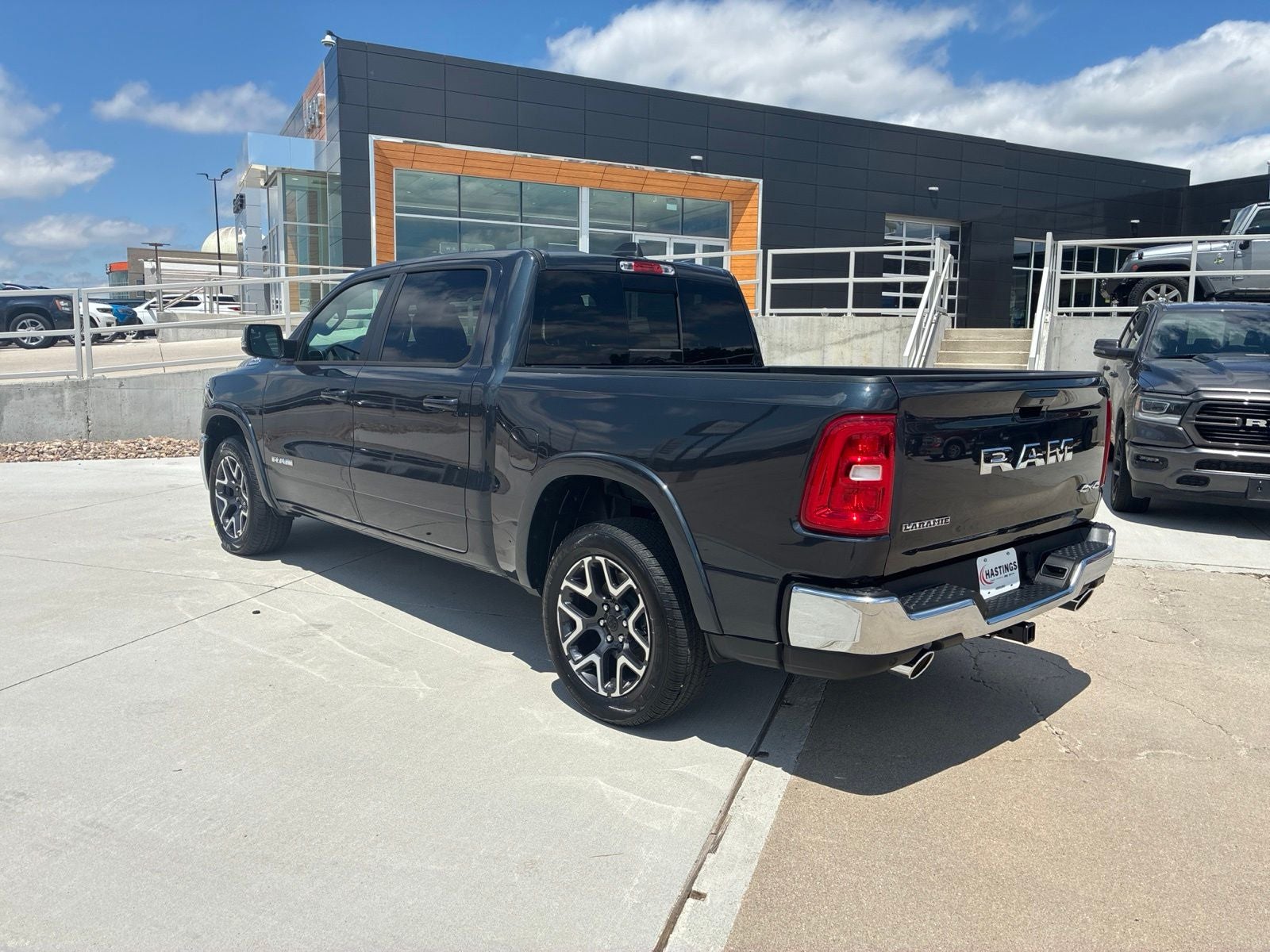 2026 RAM Ram 1500 RAM 1500 LARAMIE CREW CAB 4X4 5'7' BOX
