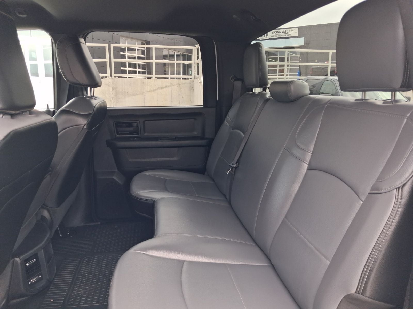 2024 RAM 2500 Tradesman Crew Cab 4x4 6'4' Box