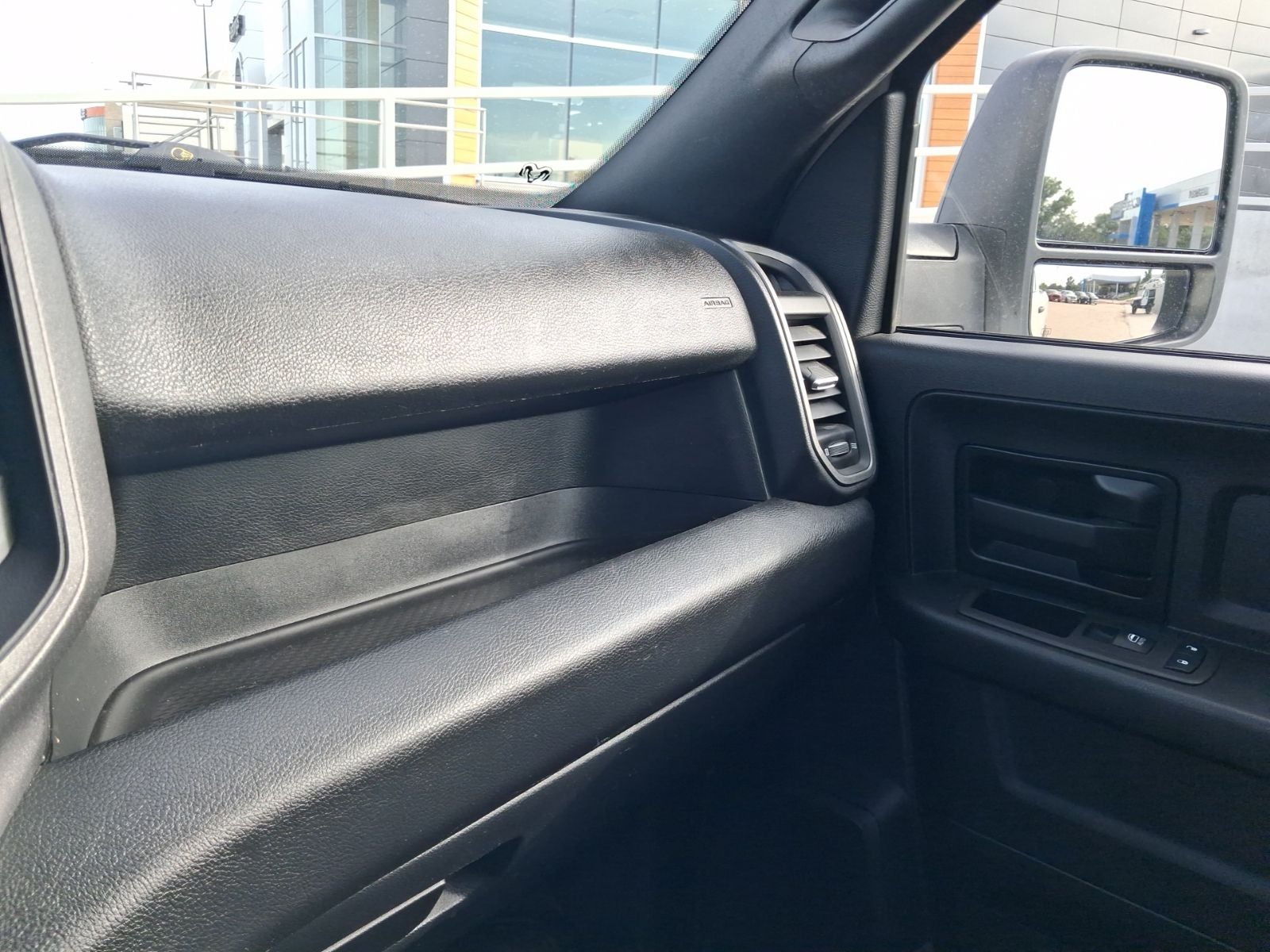 2024 RAM 2500 Tradesman Crew Cab 4x4 6'4' Box