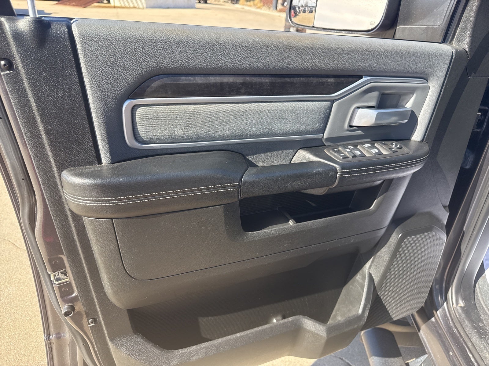 2022 RAM 2500 Big Horn Crew Cab 4x4 6'4' Box