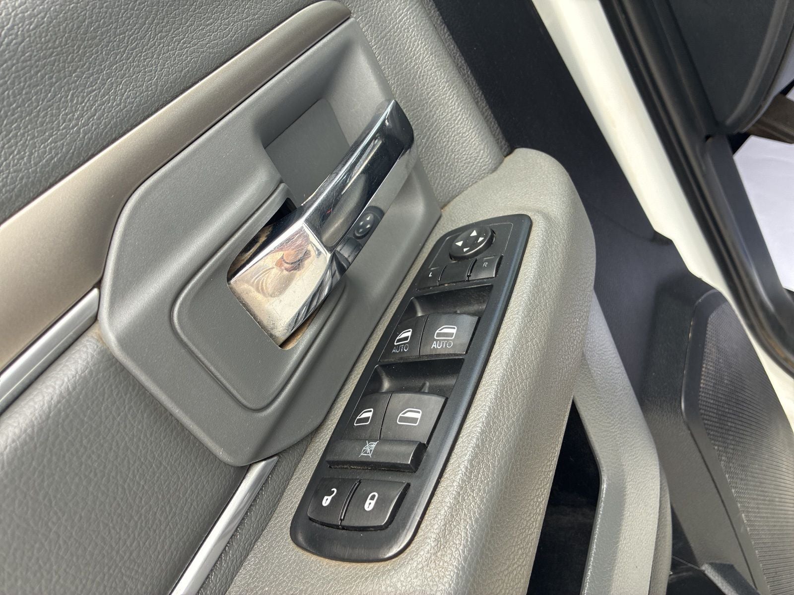 2017 RAM 2500 Big Horn Crew Cab 4x4 6'4' Box