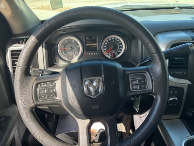 2017 RAM 2500 Big Horn Crew Cab 4x4 6'4' Box