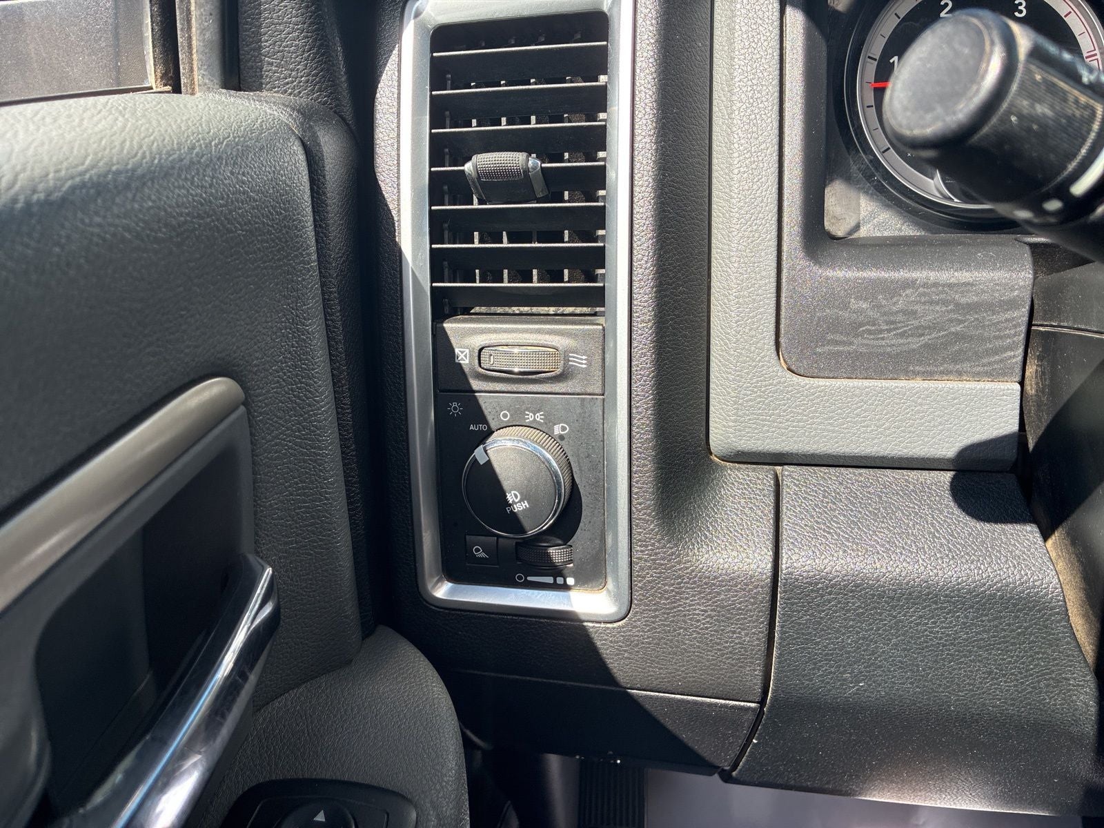 2017 RAM 2500 Big Horn Crew Cab 4x4 6'4' Box