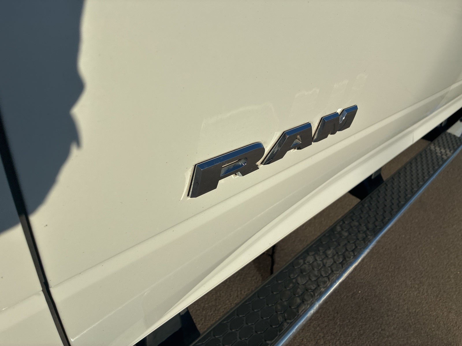 2023 RAM 2500 Laramie Crew Cab 4x4 6'4' Box