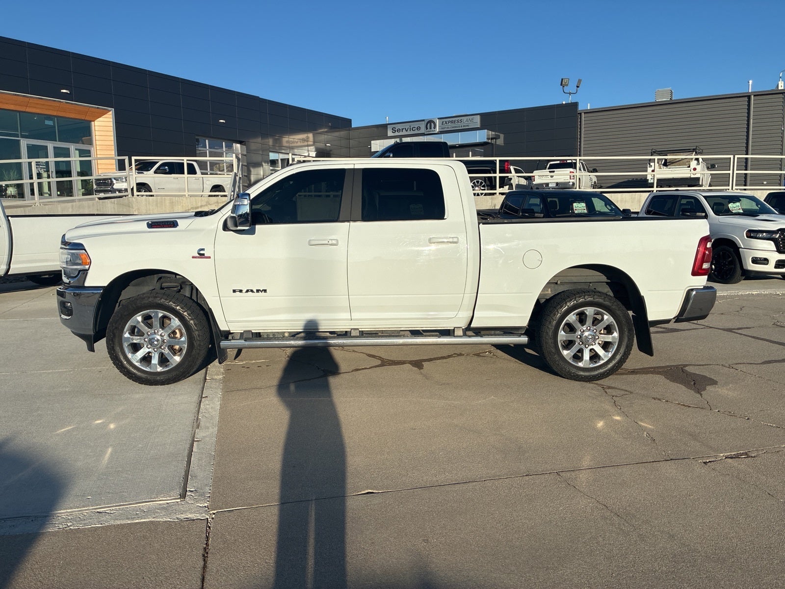 2023 RAM 2500 Laramie Crew Cab 4x4 6'4' Box